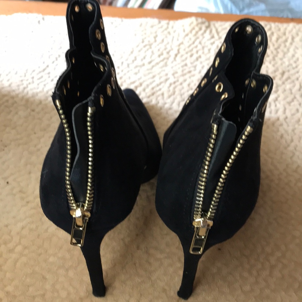 Izabella Rue Booties - Picture 6 of 8
